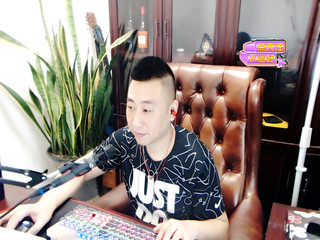 哼哼李贺青菜哥升皇帝